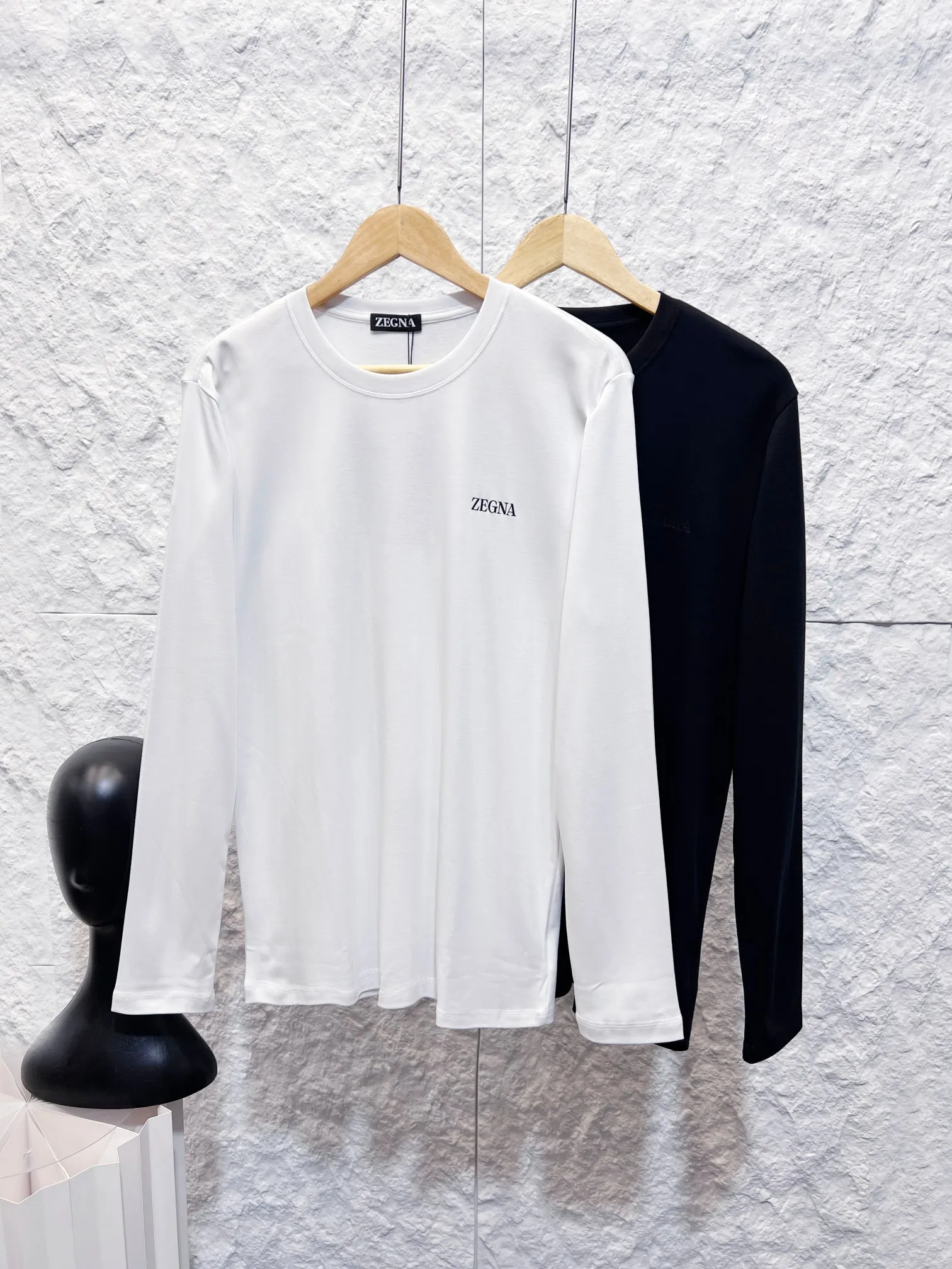 ZEGNA（ In Stock ） LOGO ： ZEGNA 3 ： ， ， 。 T ， ， ， 。 ZEGNA ， ， ， 。 ， 。 、 。 ：Black White Sizes：S-2XL （ ）